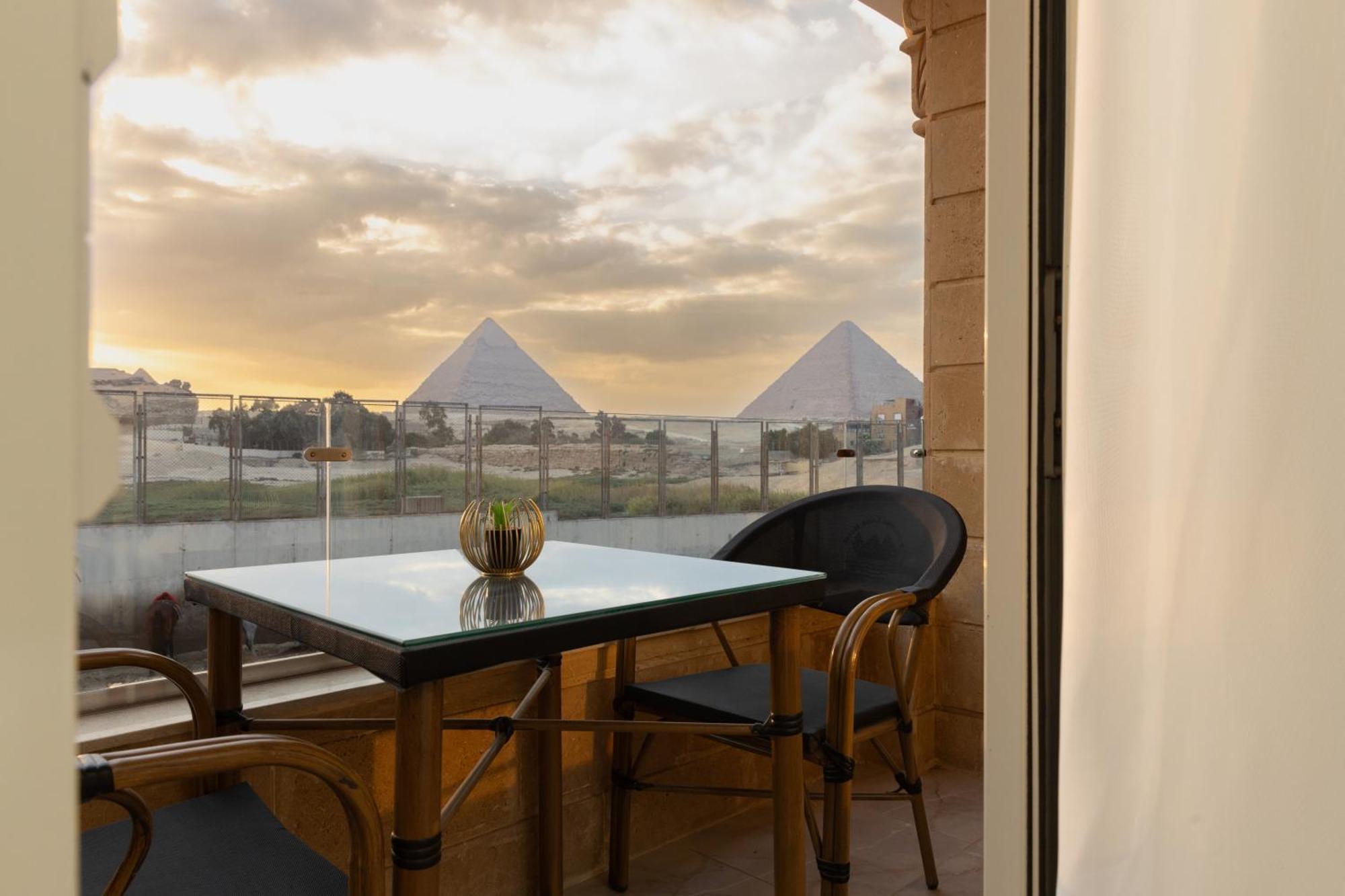 Pyramids Land Palace Kafret el-Gabal Exteriör bild